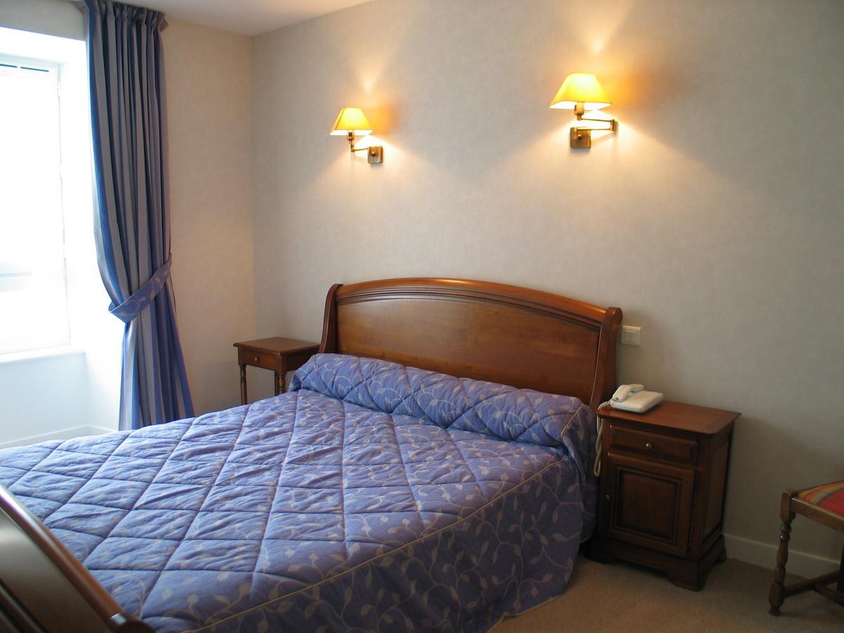 Le Pelican Hotel Rochefort-en-Terre Ngoại thất bức ảnh