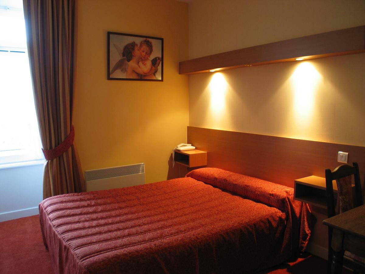 Le Pelican Hotel Rochefort-en-Terre Ngoại thất bức ảnh